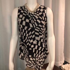 Beautiful sleeveless shirt